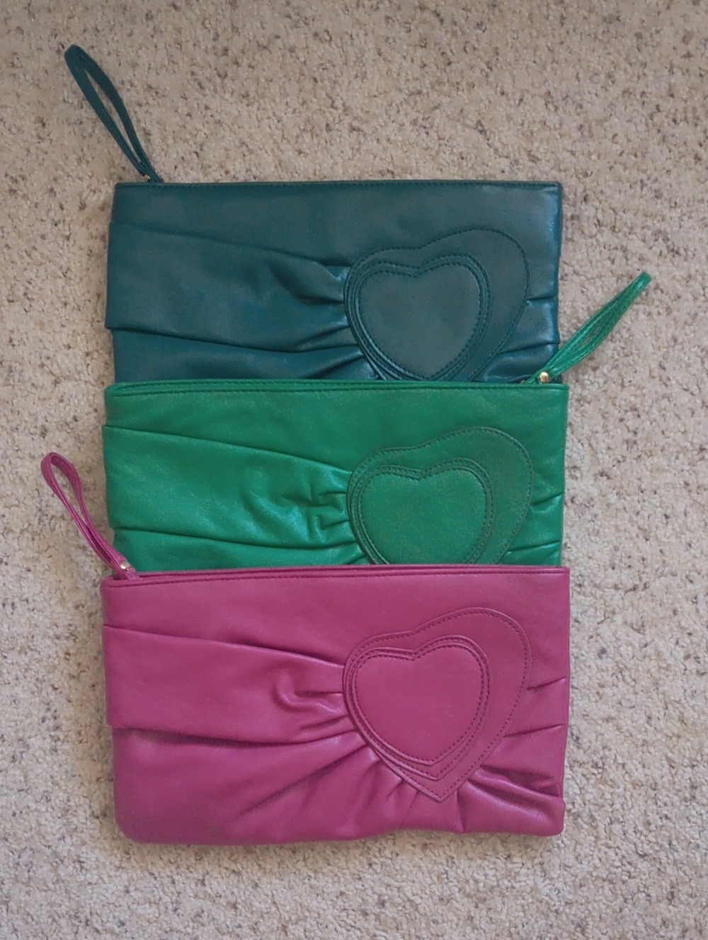 BUNDLE OF 3 XSRE Fashion Heart Wristlet Clutch Purse Set (Teal, Green, Fuchsia)